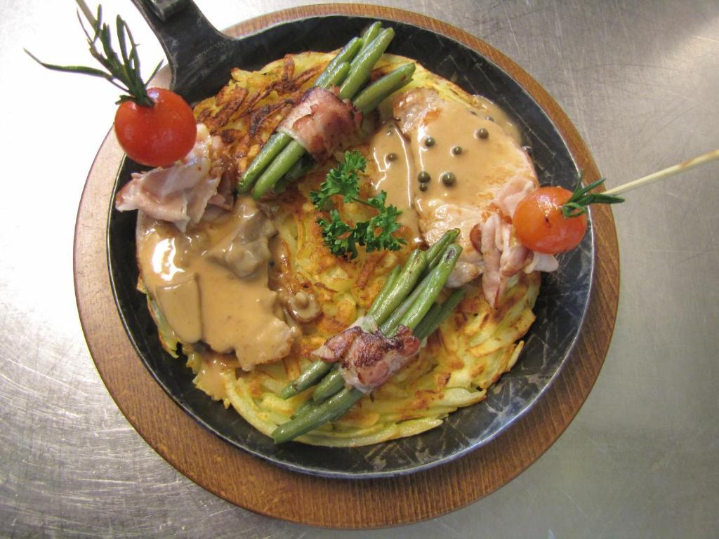 לה קרוסט Hotel-Restaurant Le Relais Panoramique מראה חיצוני תמונה